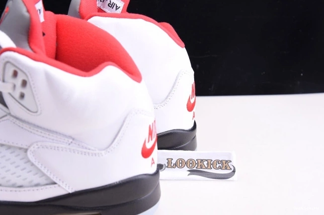 One Kick Red Retro Silver Fire (2020) Air Jordan 5 Tongue DA1911-102 0811
